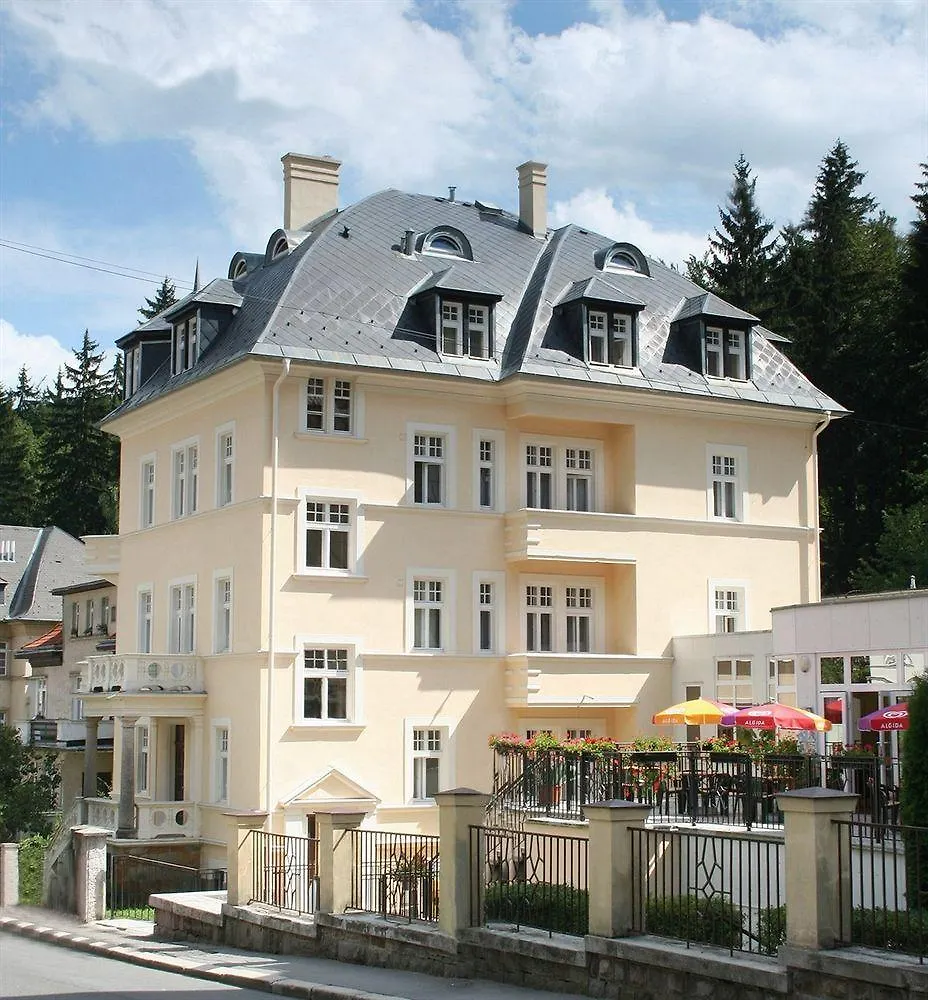 Lazenska Lecebna Manes Hotel Karlovy Vary Czech Republic