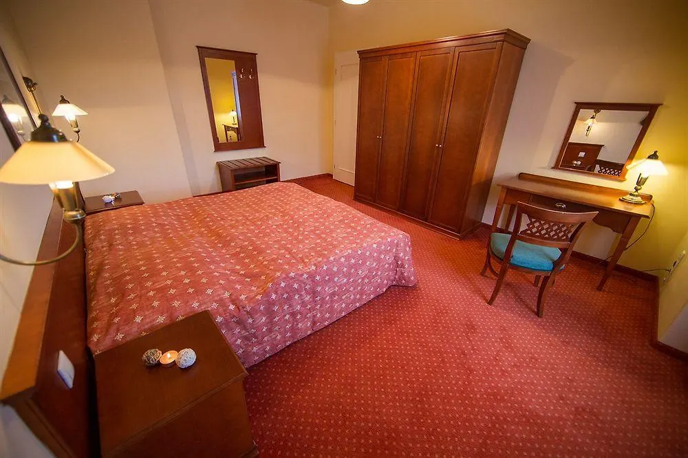 Lazenska Lecebna Manes Hotel Karlovy Vary 3*,  Czech Republic