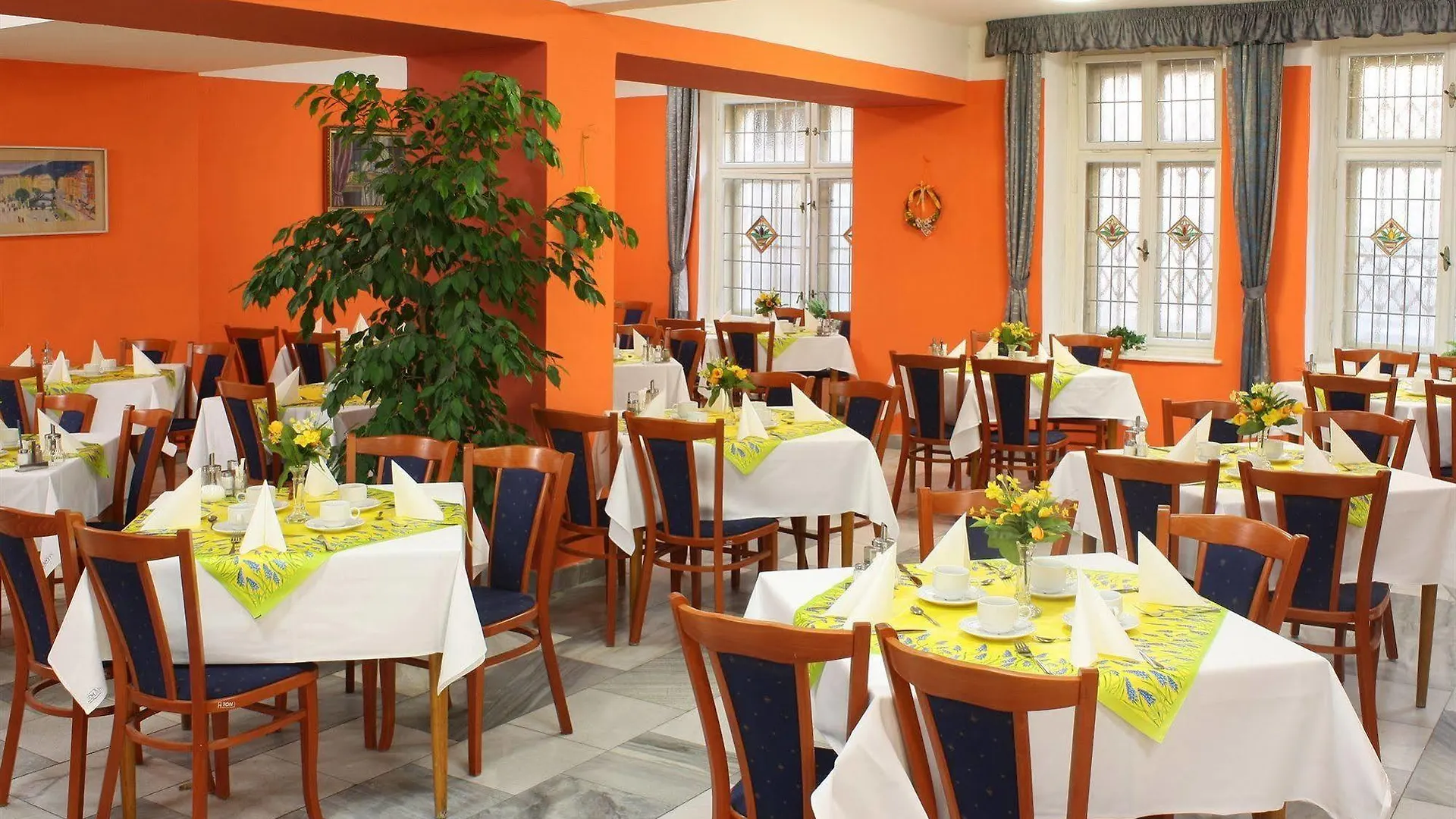Lazenska Lecebna Manes Hotel Karlovy Vary 3*,