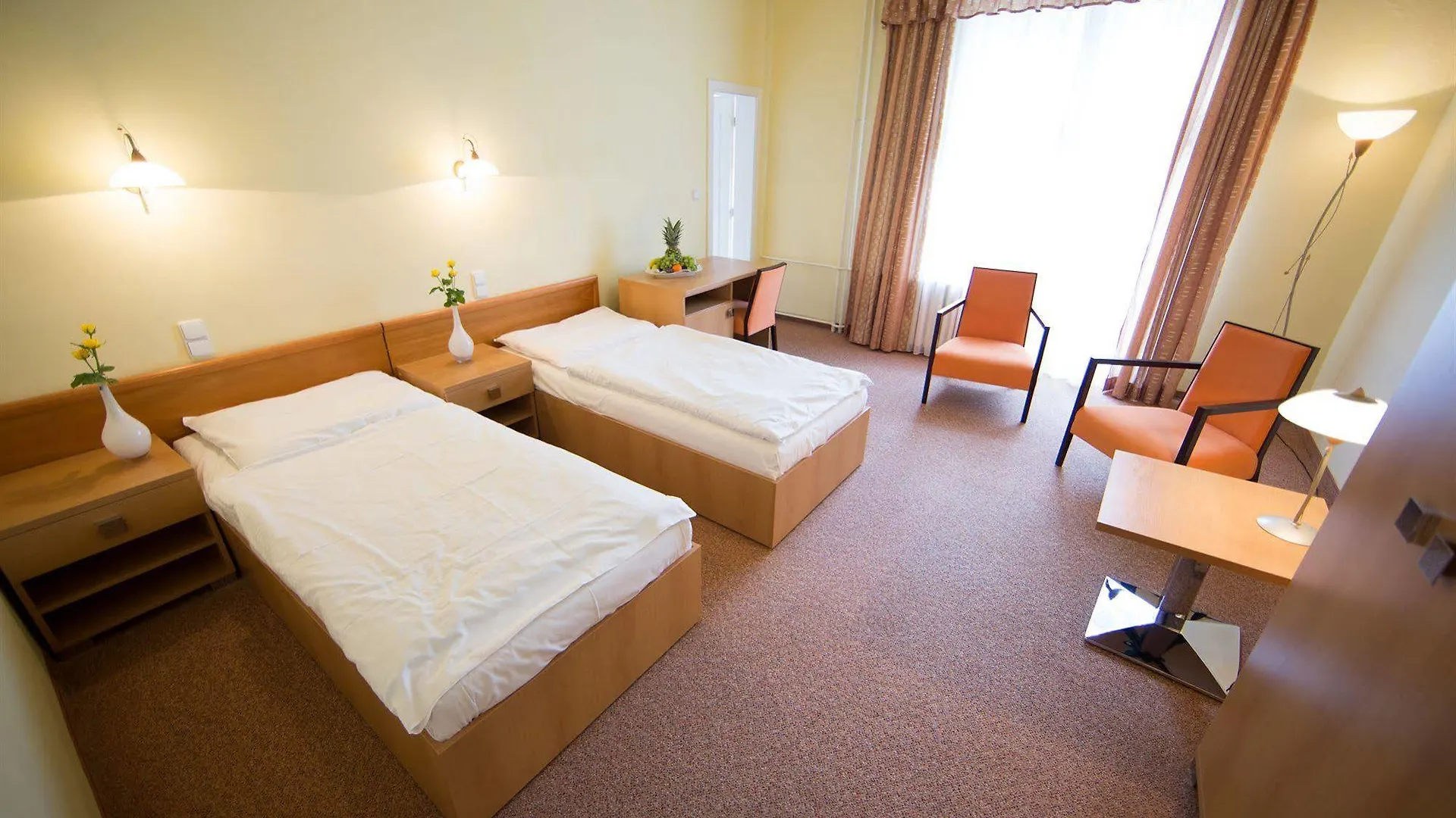 Lazenska Lecebna Manes Hotel Karlovy Vary